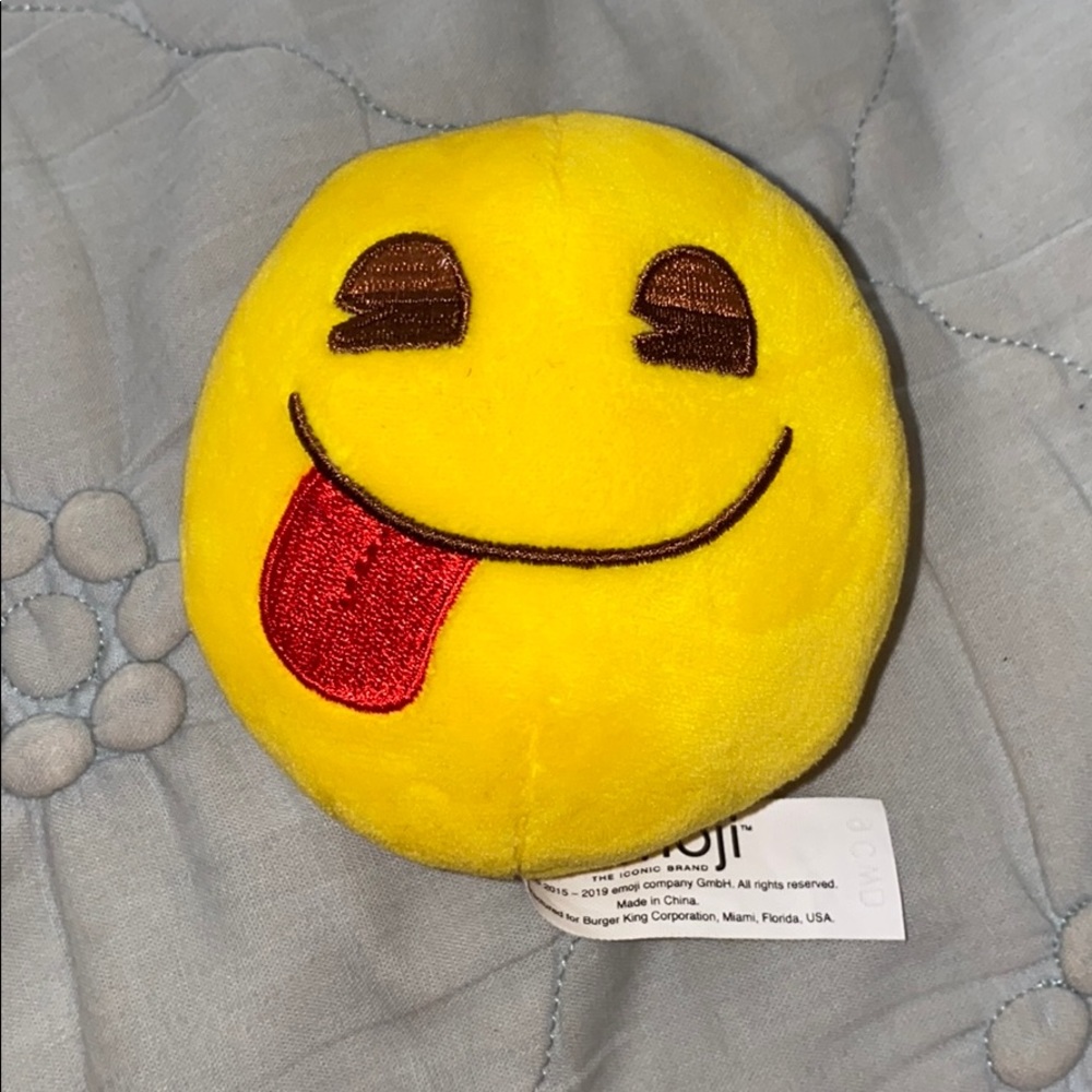Emoji plush 4”